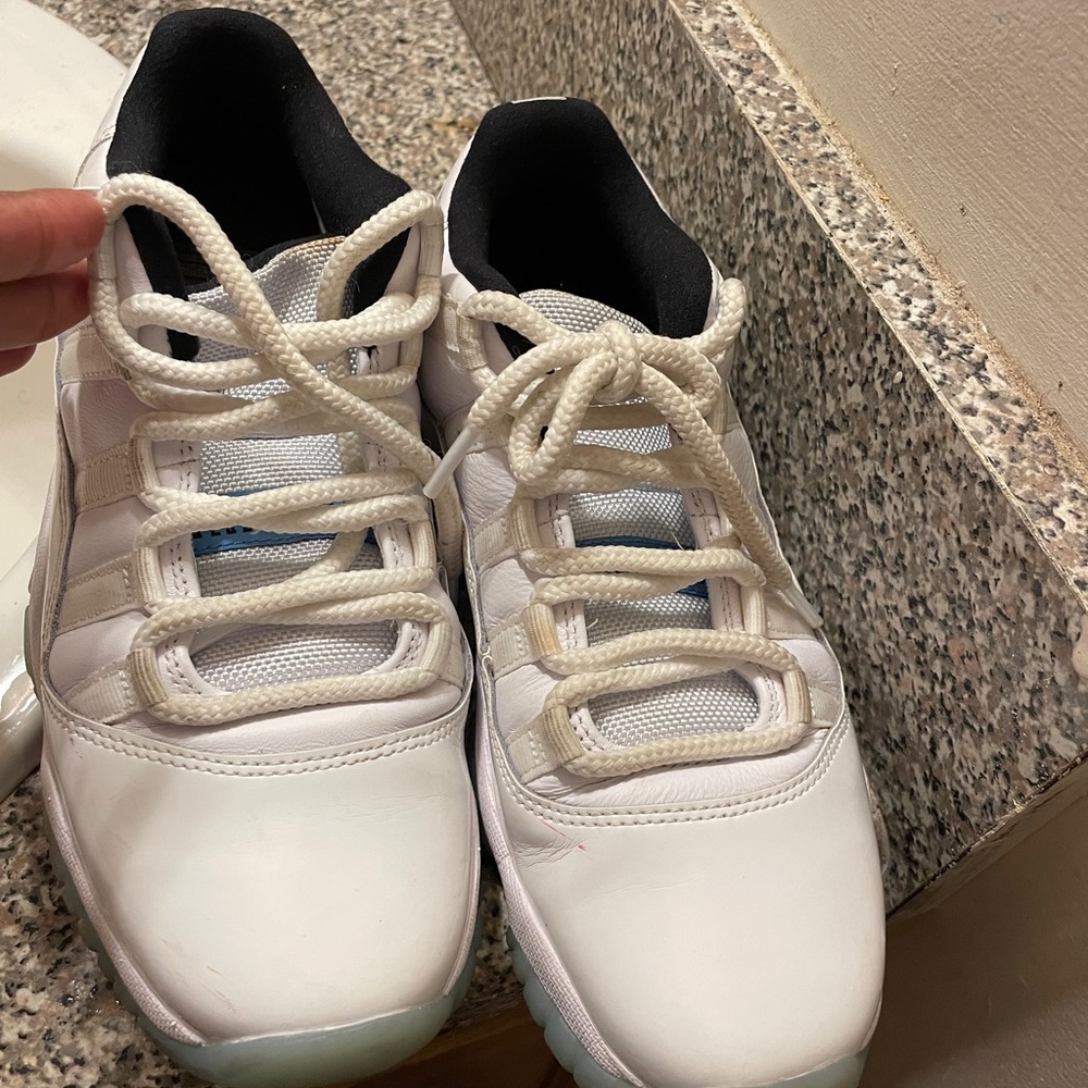 Jordan 11s
